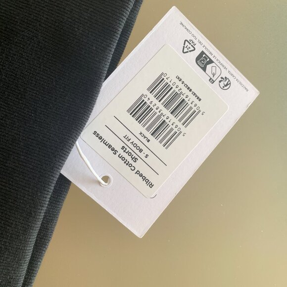 BNWT GYMSHARK Ribbed Cotton Seamless Shorts BLACK SZ S SOLD OUT - Picture 13 of 15